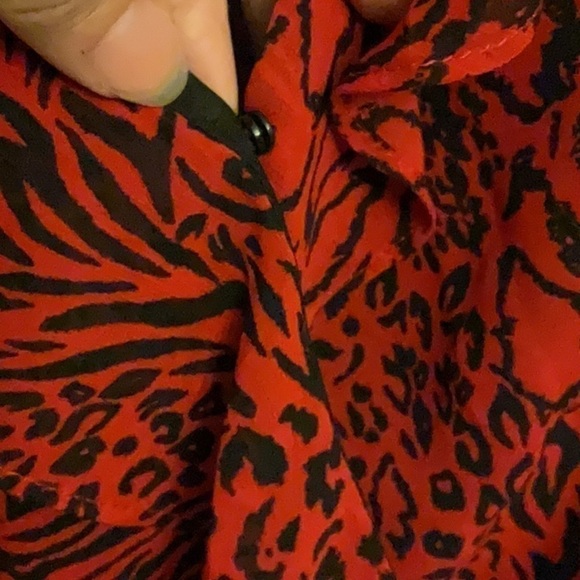 H&M Fit and flare Mini dress with long sleeves and ruffles. Size. 2 - Picture 5 of 8